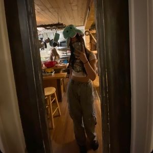 Meet your Posher, Josefa